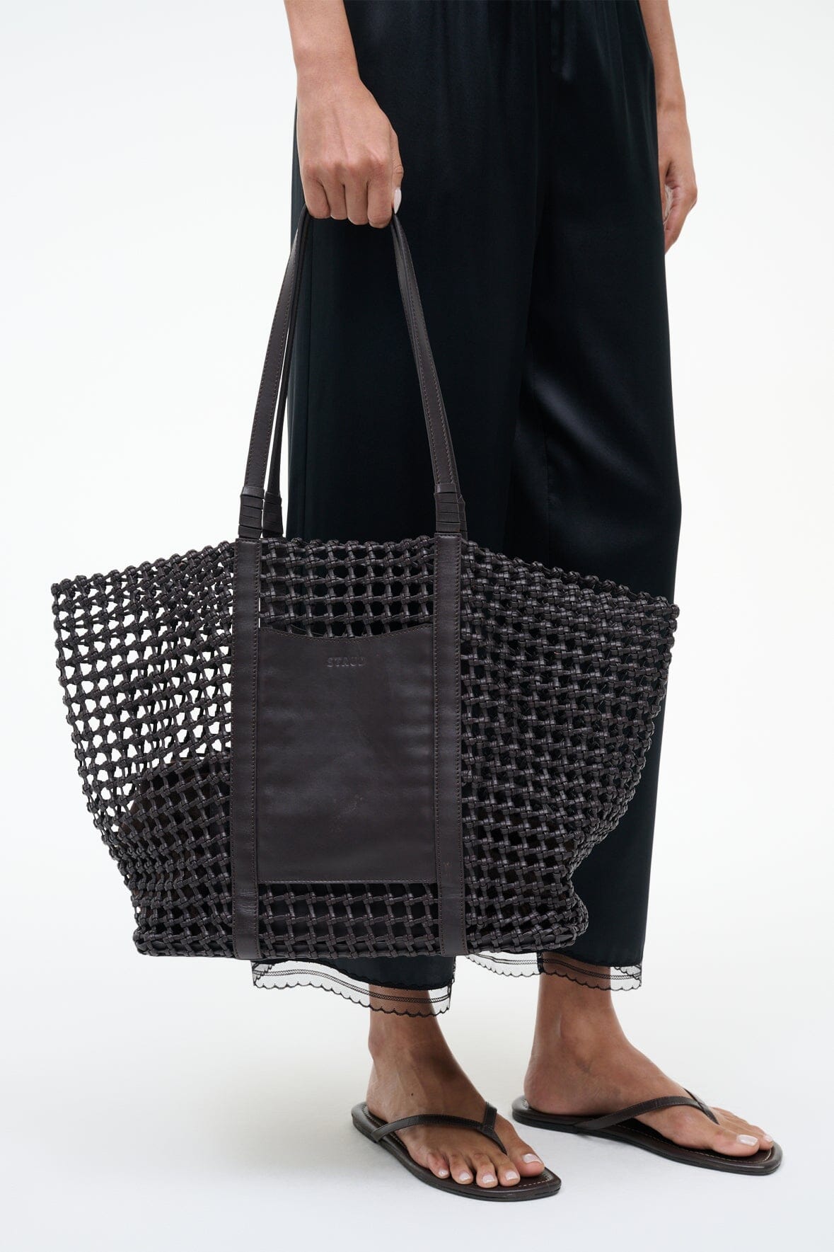 GETAWAY HAND-KNOTTED TOTE BAG | ESPRESSO