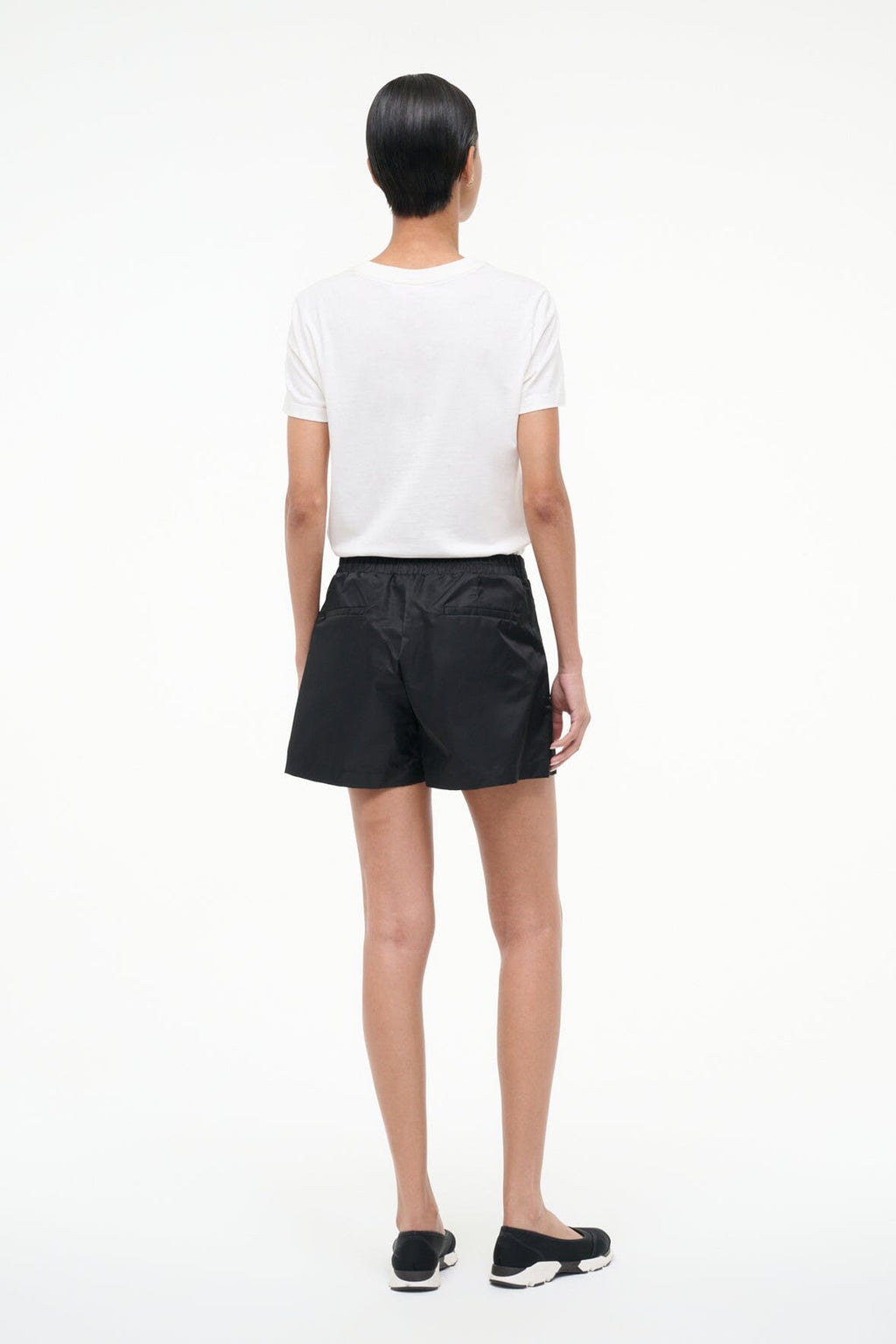 TAURUS SHORT | BLACK