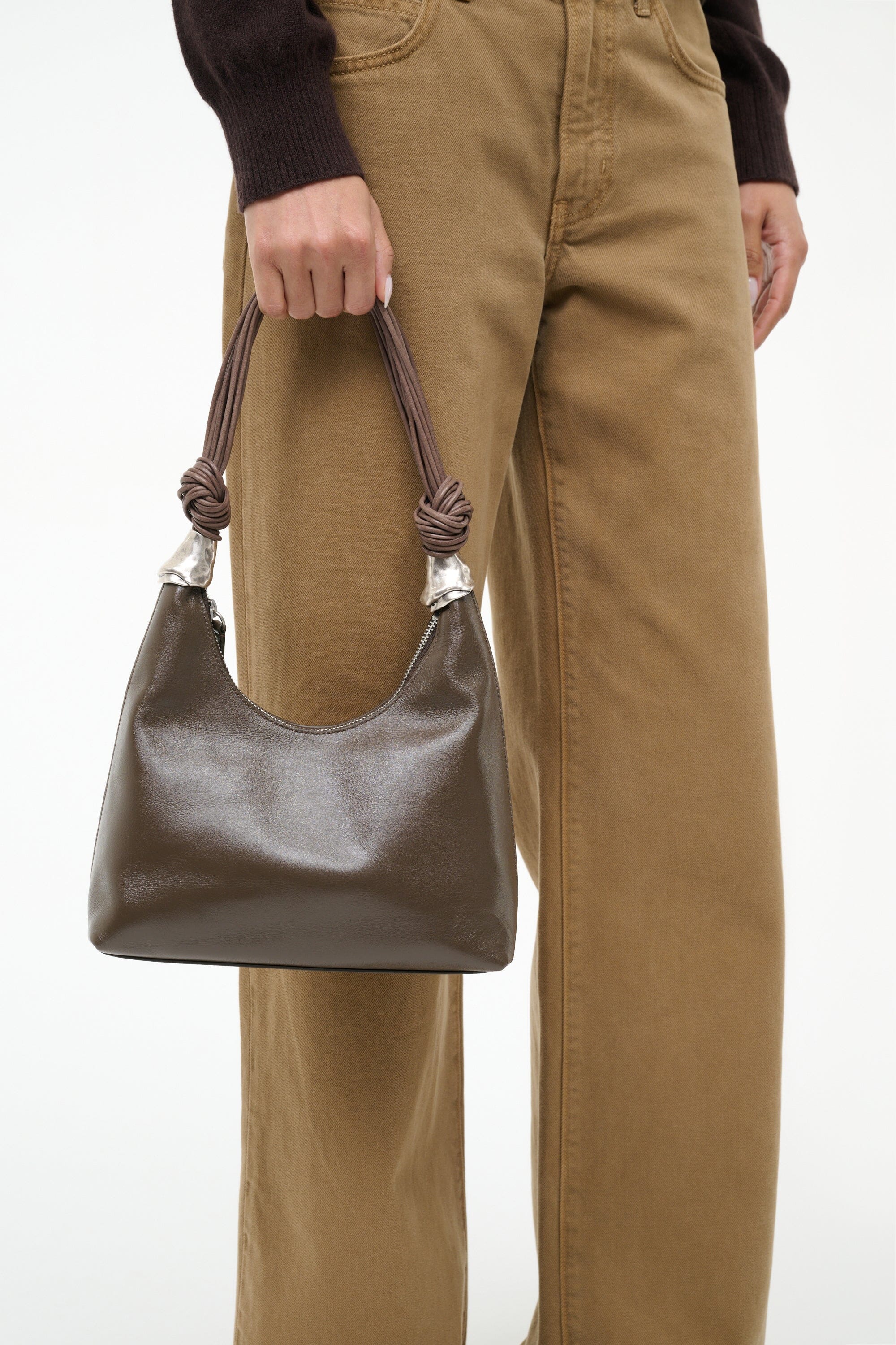 CUFF SHOULDER BAG | TRUFFLE