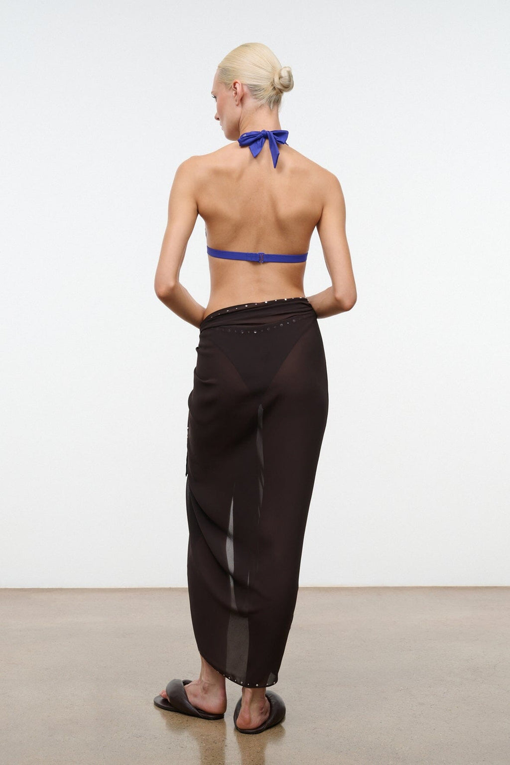 INLET SARONG | ESPRESSO STUDS