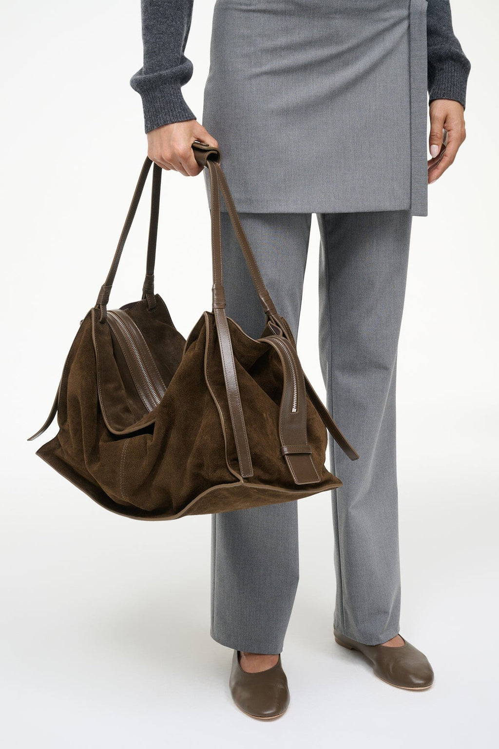 LARGE HAROLD BAG | TRUFFLE SUEDE