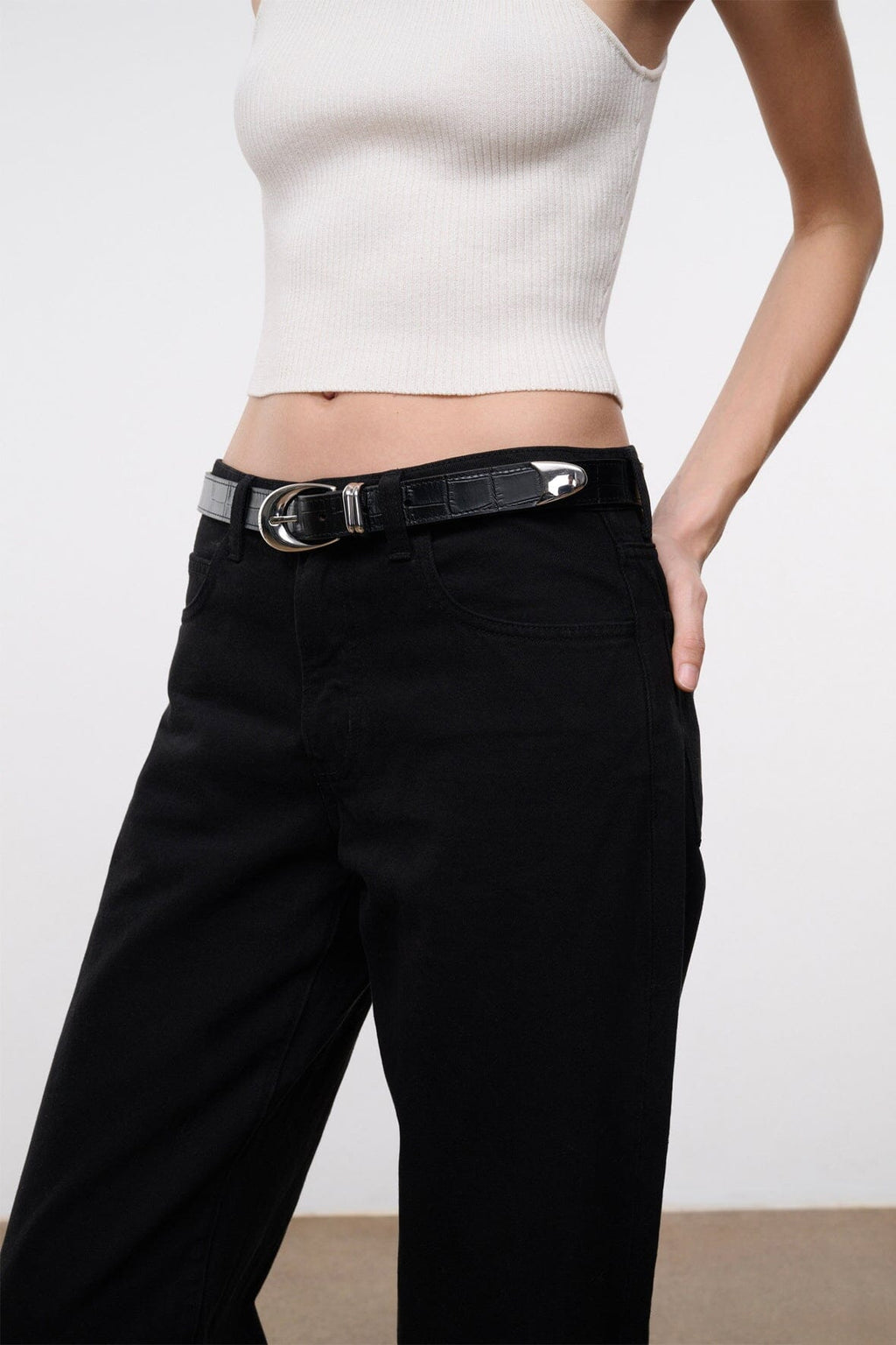 MOON BUCKLE BELT | BLACK CROCO