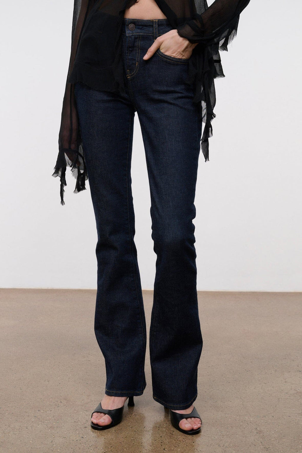 KYLE STRETCH FLARE JEAN | INDIGO