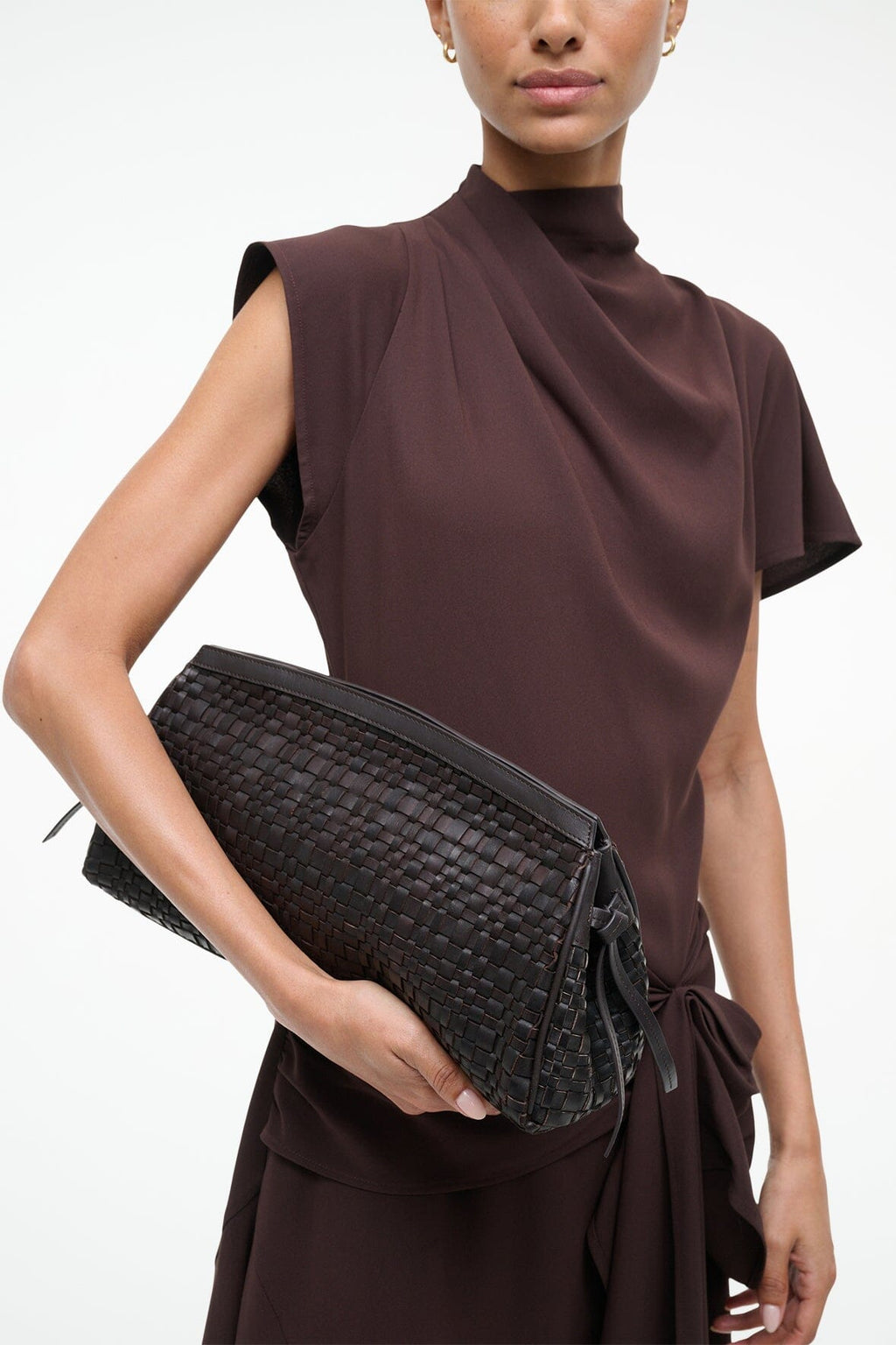 MAUDE SOFT CLUTCH | ESPRESSO WOVEN LEATHER