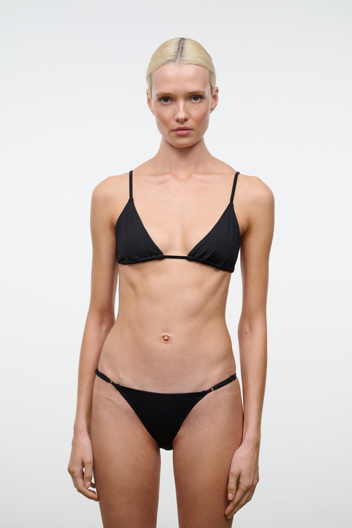 ALEXIS TRIANGLE TOP | BLACK