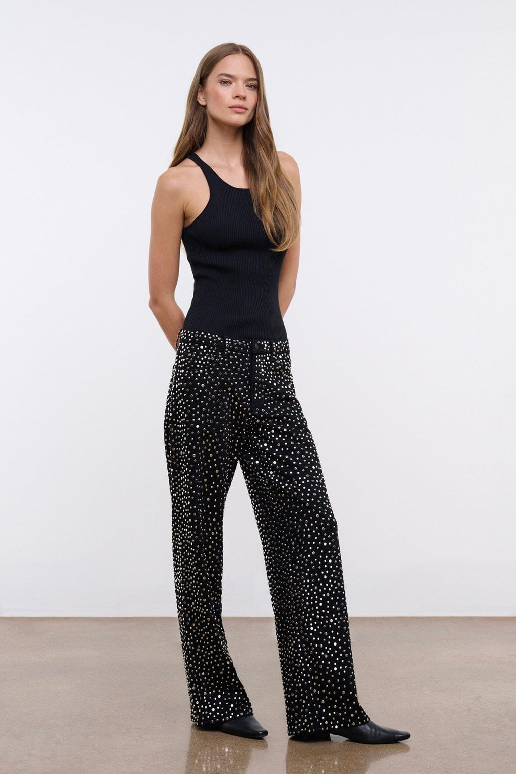 GUS STUDDED RELAXED JEAN | BLACK