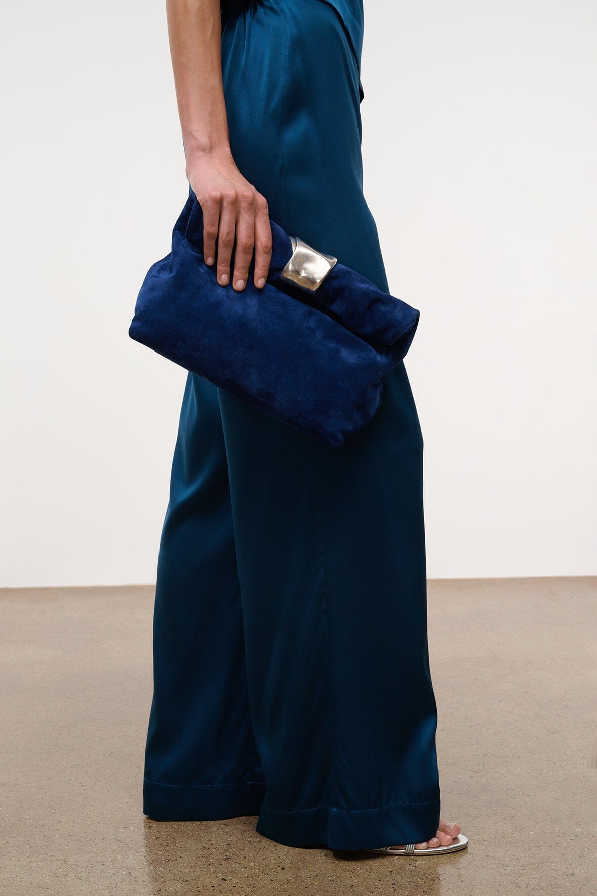 CUFF CLUTCH | COBALT