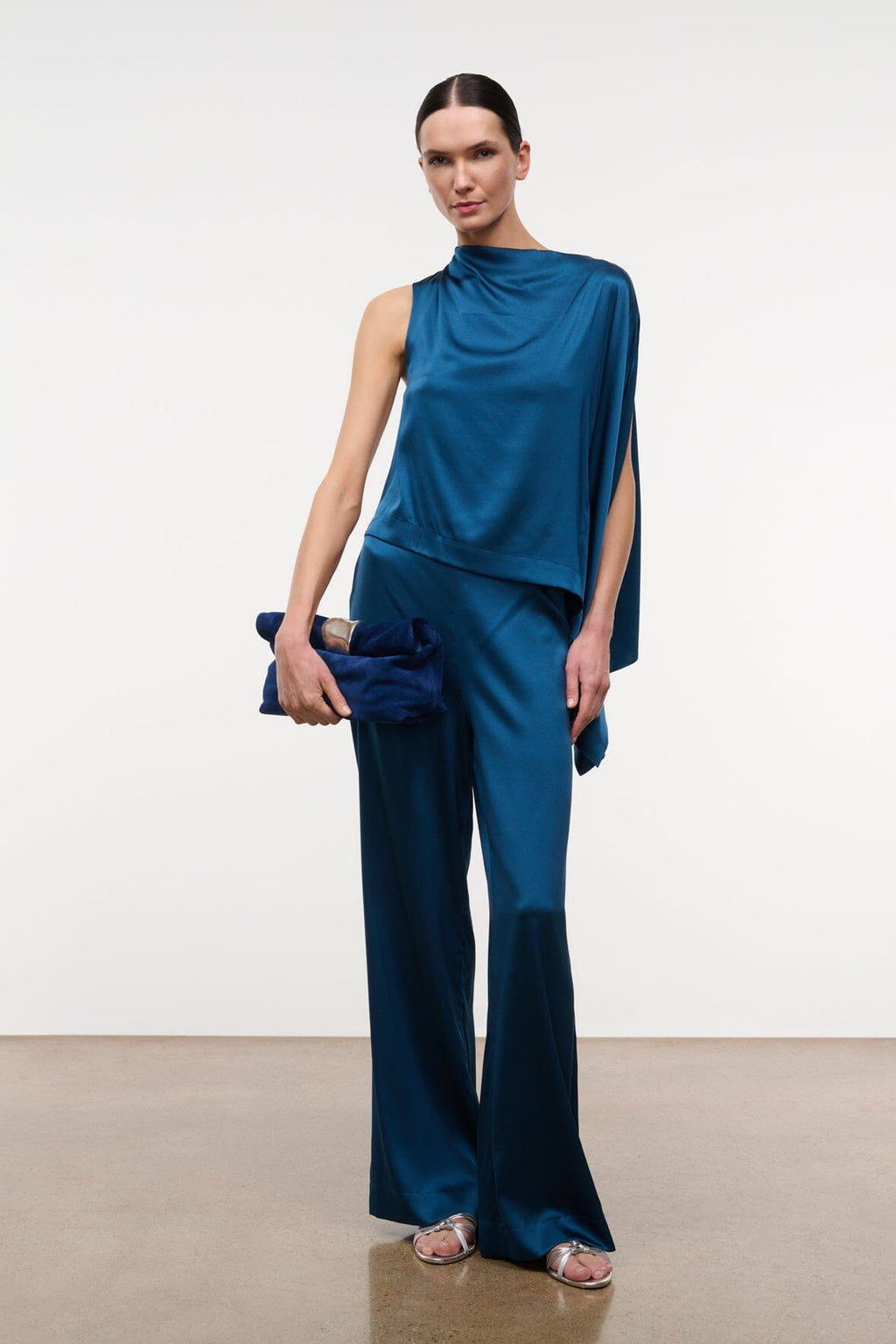 CUFF CLUTCH | COBALT
