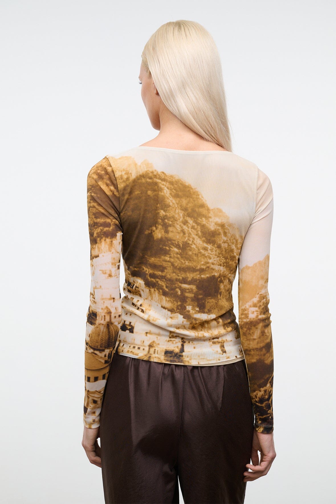 AVANI TOP | CLIFFSIDE