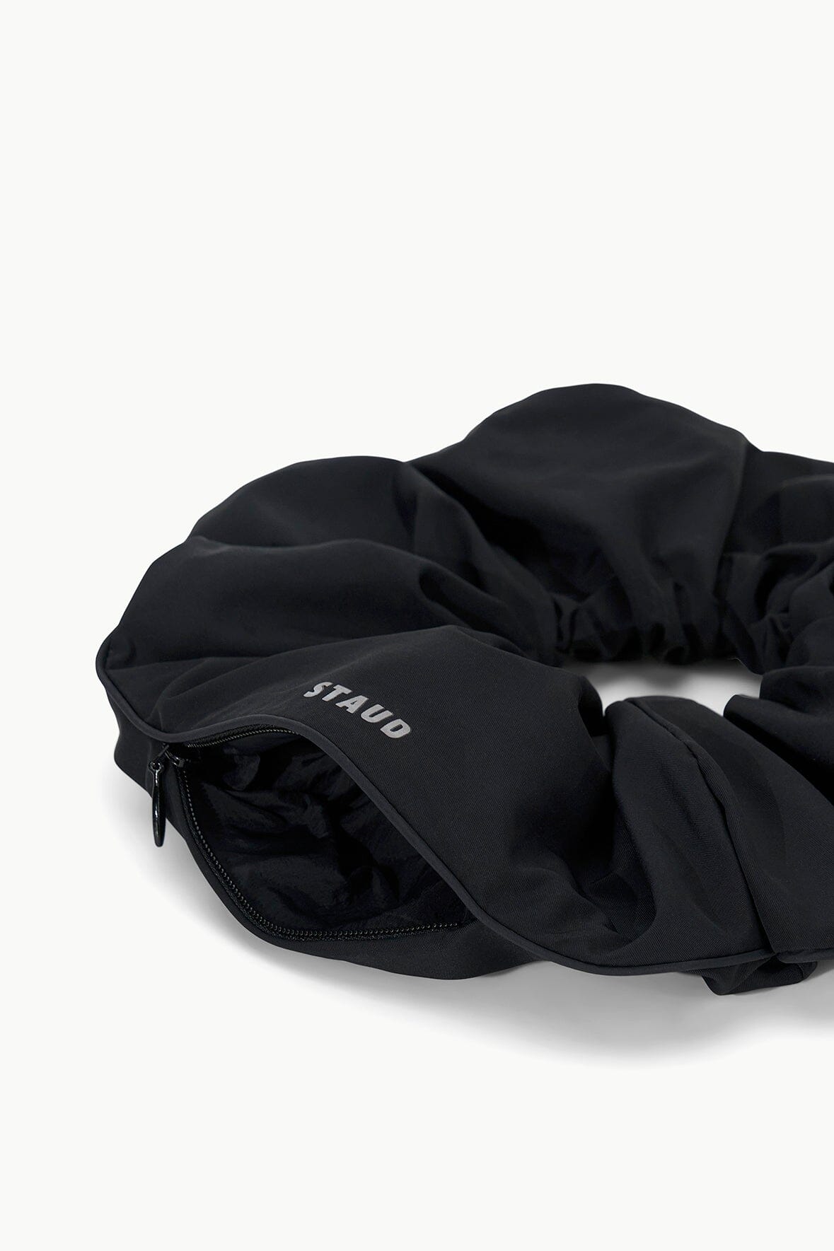 GORGE SCRUNCHIE | BLACK